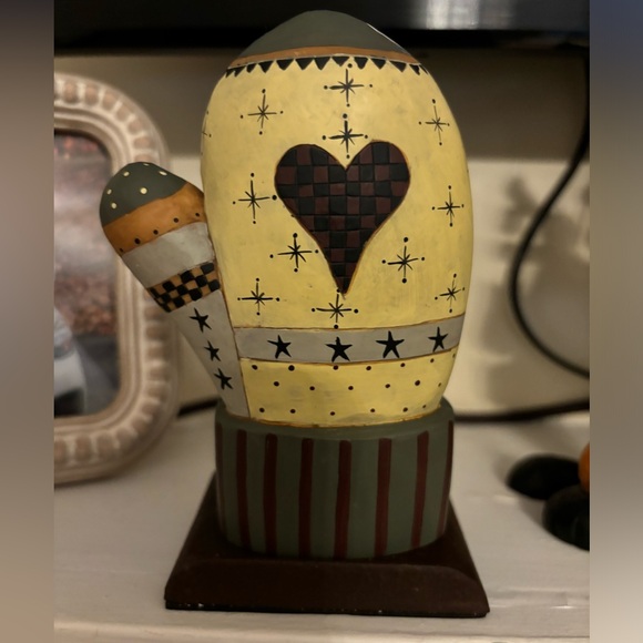 Williraye WW2372  Medium Mitten Stocking Holder - Picture 2 of 3